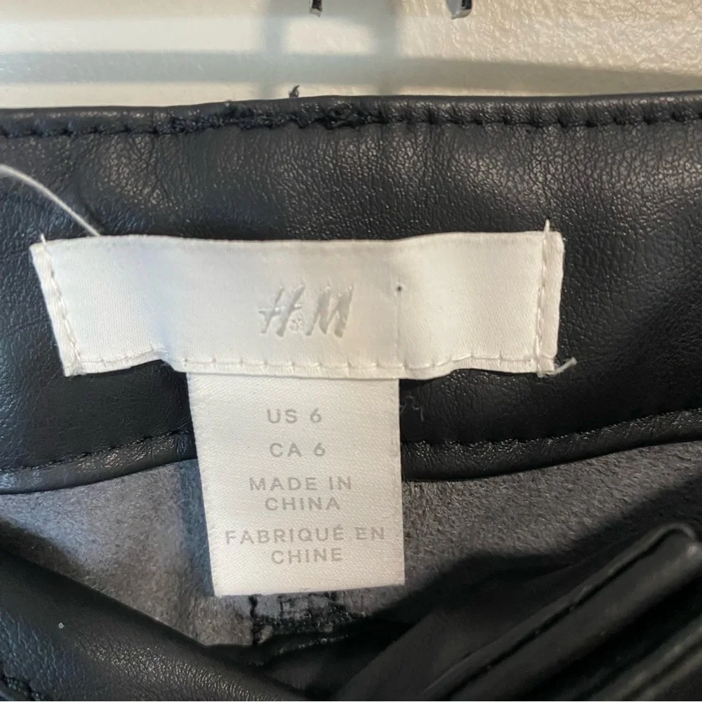H&M - Black Vegan Leather Wide Leg Belted Pant